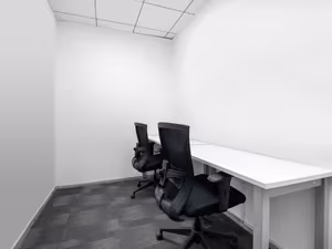 10 Person Private Office