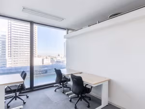 4 Person Private Office