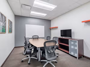 1 Person Virtual Office