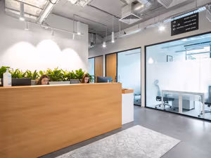 10 Person Private Office