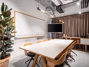 4 Person Private Office