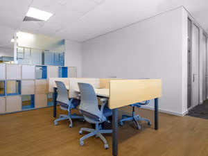 4 Person Private Office