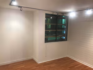 8 Person Private Office