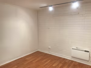 3 Person Private Office