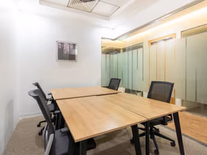 7 Person Private Office