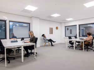 1 Person Virtual Office