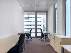 15 Person Private Office