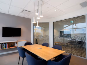 1 Person Private Office