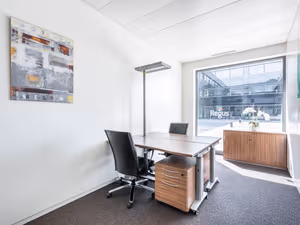 5 Person Private Office