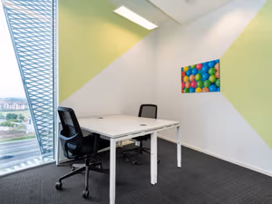 30 Person Private Office