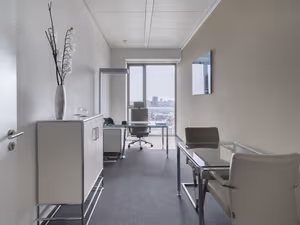 1 Person Private Office