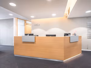 4 Person Private Office