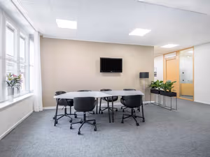 1 Person Private Office