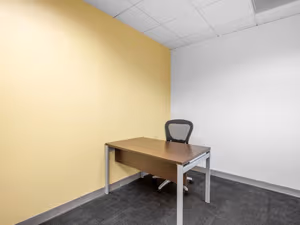10 Person Private Office