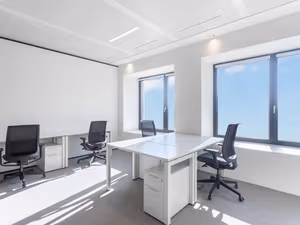 25 Person Private Office