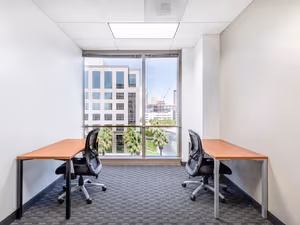 10 Person Private Office