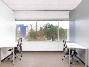 10 Person Private Office