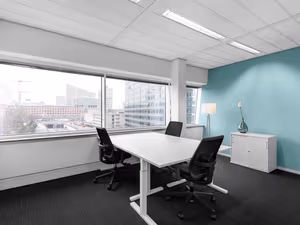 25 Person Private Office