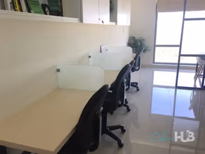 8 Person Coworking Desk