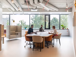 25 Person Private Office