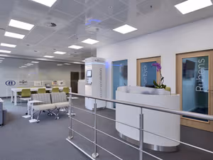 10 Person Private Office