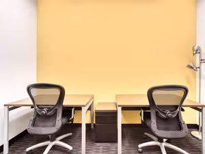 4 Person Private Office