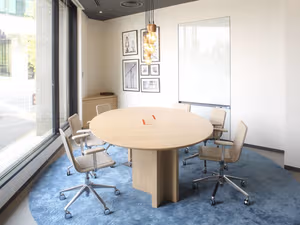 4 Person Private Office