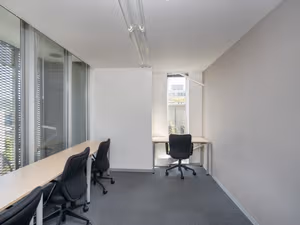 3 Person Private Office