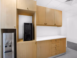 4 Person Private Office