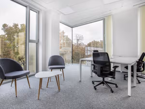 1 Person Private Office