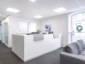 40 Person Private Office