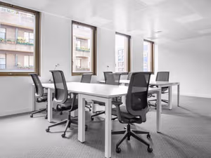 20 Person Private Office