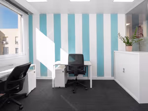 30 Person Private Office