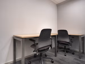 7 Person Private Office