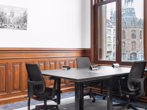 4 Person Private Office