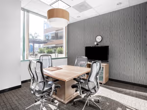 5 Person Private Office