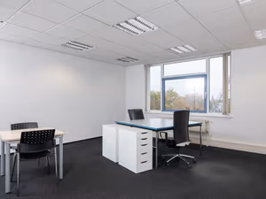 4 Person Private Office