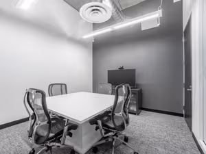 25 Person Private Office