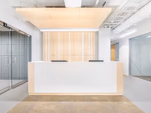25 Person Private Office