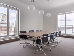 25 Person Private Office
