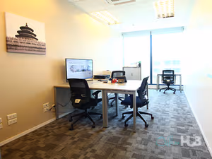 7 Person Private Office