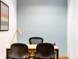 40 Person Private Office