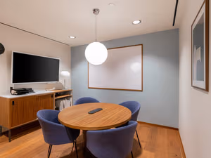 4 Person Private Office