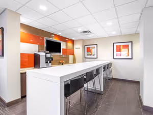 7 Person Private Office