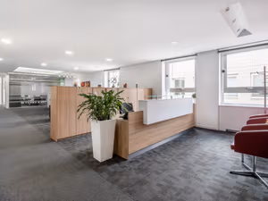 7 Person Private Office