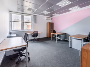 3 Person Private Office