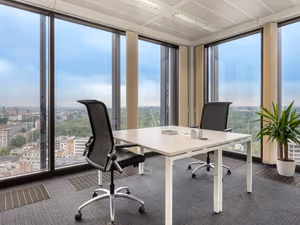 7 Person Private Office