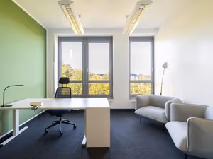 7 Person Private Office