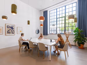 30 Person Private Office