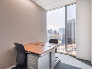 1 Person Coworking Desk